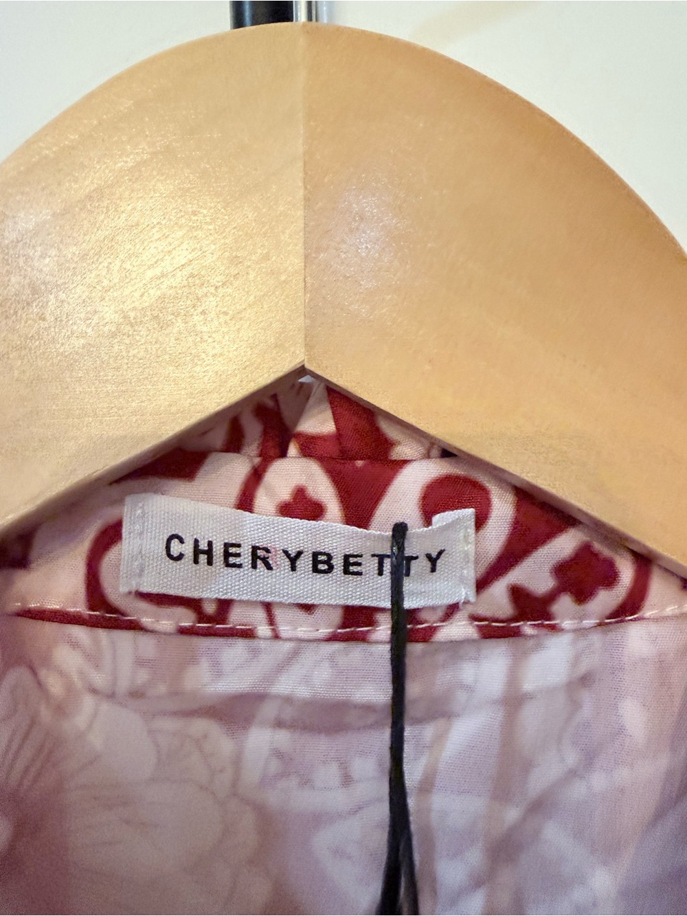 Cherrybetty Red & White Printed Tunic Top Size Large NWT - Picture 5 of 8